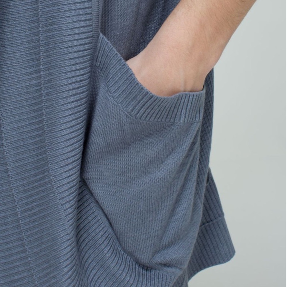 Lululemon Transformation Wrap Heathered Blurred Grey / Coal - 6 - Picture 7 of 12